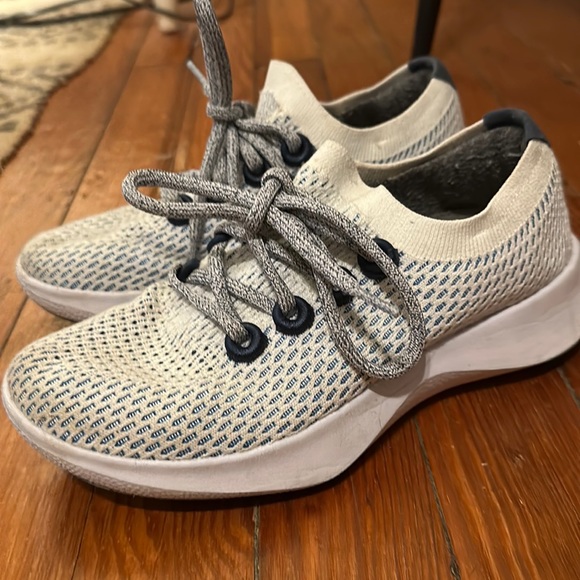 Allbirds Women’s Sneaker size 5.5 - Picture 1 of 3